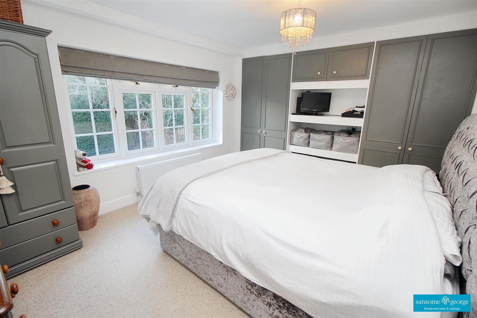 Westridge Avenue, Purley On Thames, Reading